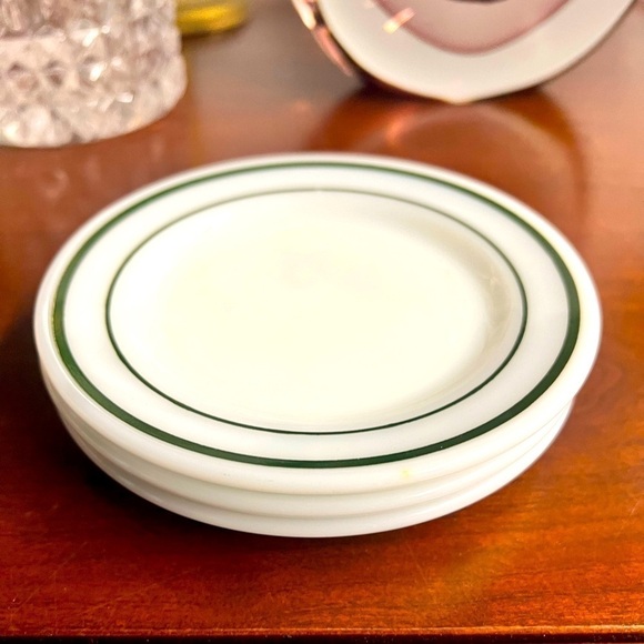 Vintage Pyrex Corning small bread plates - Picture 1 of 4